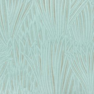 RUBELLI- PAR FORMAFANTASMA LEMONGRASS - ACQUAMARINA 30668-003 Matelassé en coton et lin. Une végétation dense et luxuriante évoque la nature "simplifiée" typique de la peinture naïve. La pensée va aux peintures de Rousseau où la végétation luxuriante est protagoniste du fond et toujours méticuleusement représentée. Dans Lemongrass, le contraste clair/foncé évoque une surface écaillée, dans laquelle l'effet de relief est particulièrement marqué grâce à l'utilisation de la trame en lin. Ce tissu est adapté à un usage moyen.